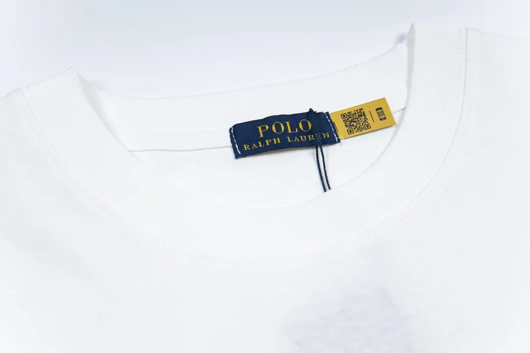 P100 Style No. Y710 Couple style is simple, beautiful and handsome😍[Ralph Lauren/Ralph Lauren] Couple wear classic embroidered cotton 240g T-shirt round neck, high quality goods, classic style has always been very popular! The workmanship details are very good! The simple round neck short-sleeved T-shirt is always the standard, with classic brand embroidery on the chest! All major stars have the same style! Best for couples. High quality goods! Xinjiang cotton micro-elastic and smooth fabric has excellent quality. Pure cotton is soft and skin-friendly. Three-dimensional design and tailoring. Classic styles are fashionable and never go out of style! Size: S-XL Color: Black White Gray Navy
